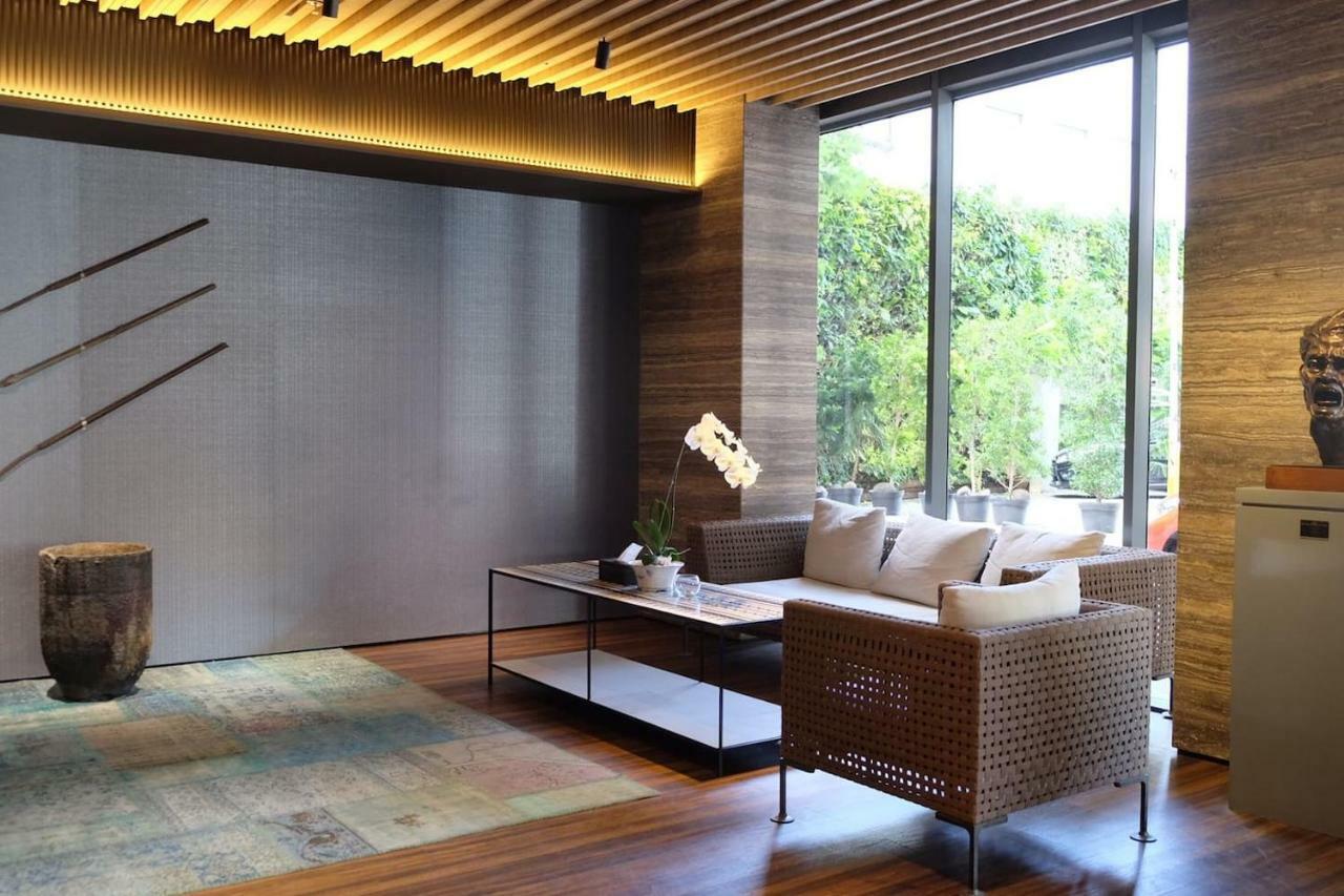 Lavenderbnb 1 At Uttara The Icon Apartment Jogyakarta Zewnętrze zdjęcie